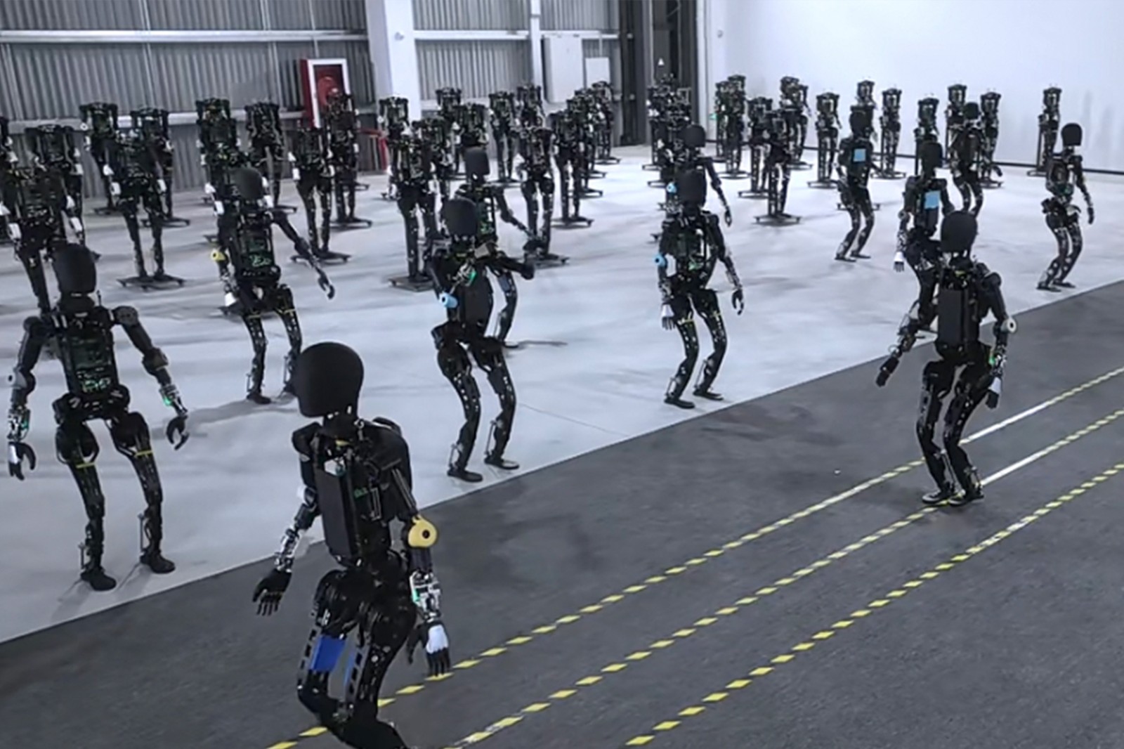 YABO鸭脖开启通用机器人商用量产